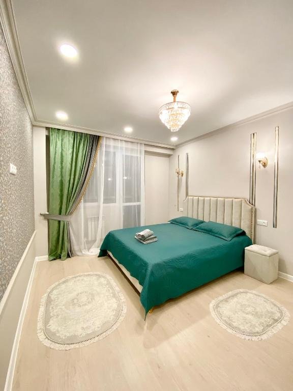 Алматы: Comfortable apartment on Tole bi 285/8