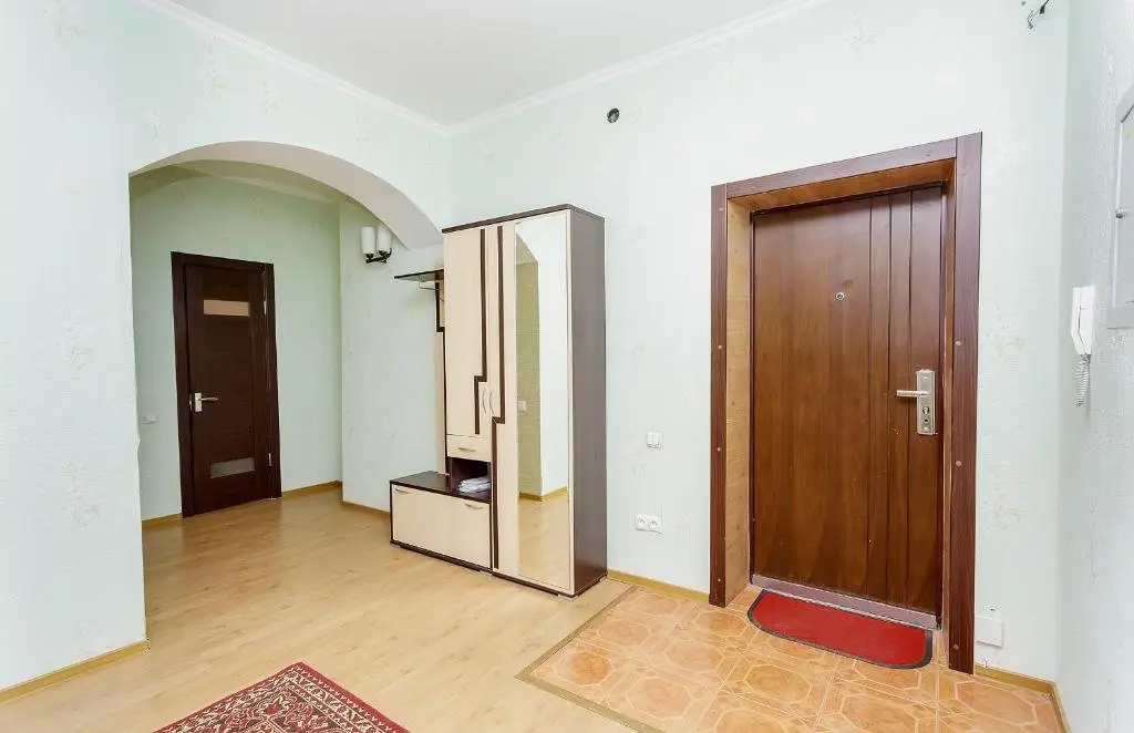 Астана: 3 Bedroom Apartments On Sarayshik
