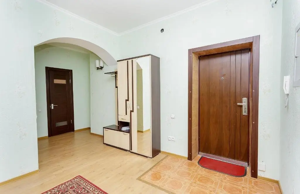 Астана: 3 Bedroom Apartments On Sarayshik