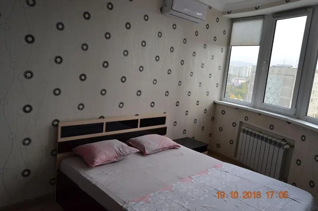 Алматы: Apartments on Zharokov 137
