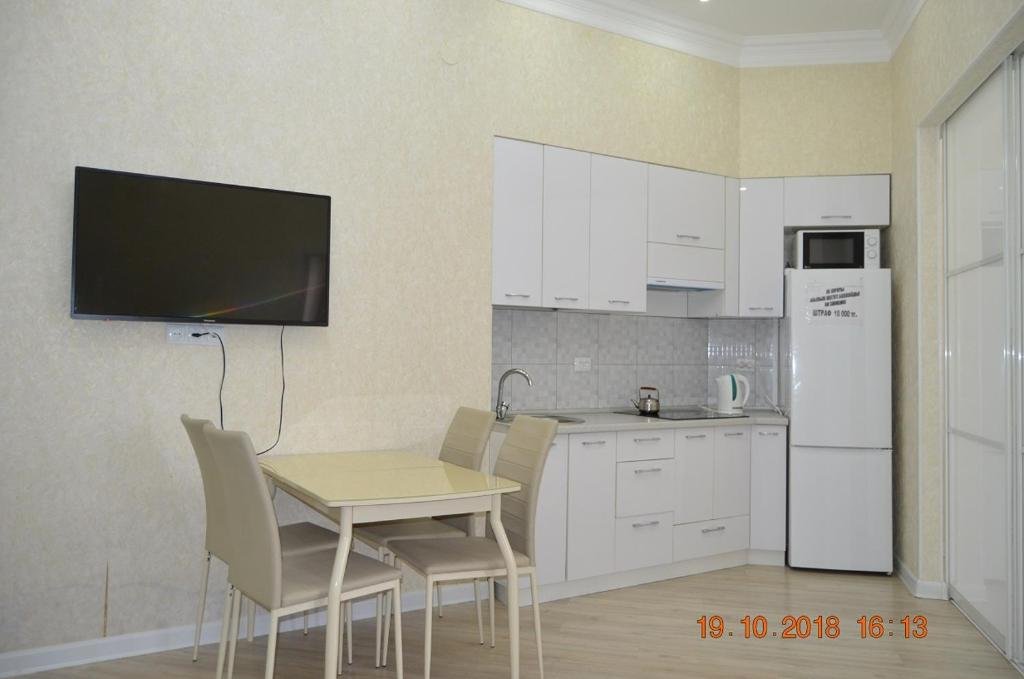 Алматы: Apartments on Zharokov 137