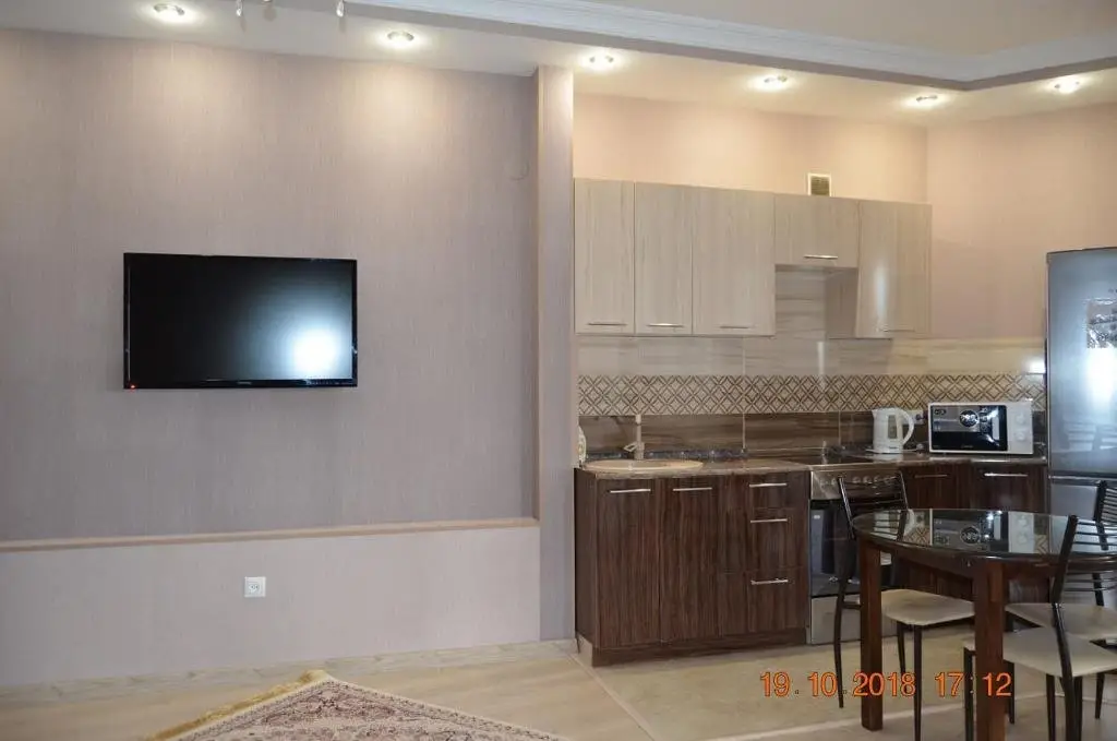 Алматы: Apartments on Zharokov 137
