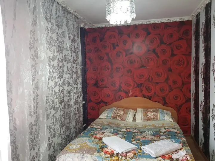 Алматы: Apartment on Gogolya 100