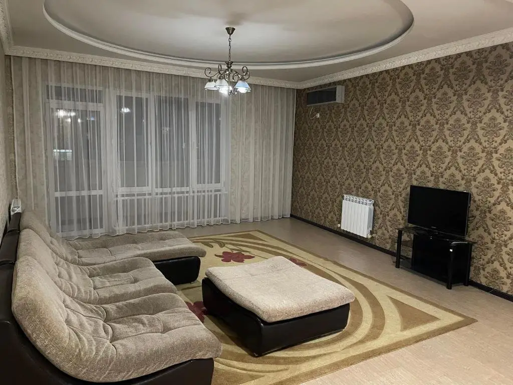 Алматы: 2 room apartment at city center
