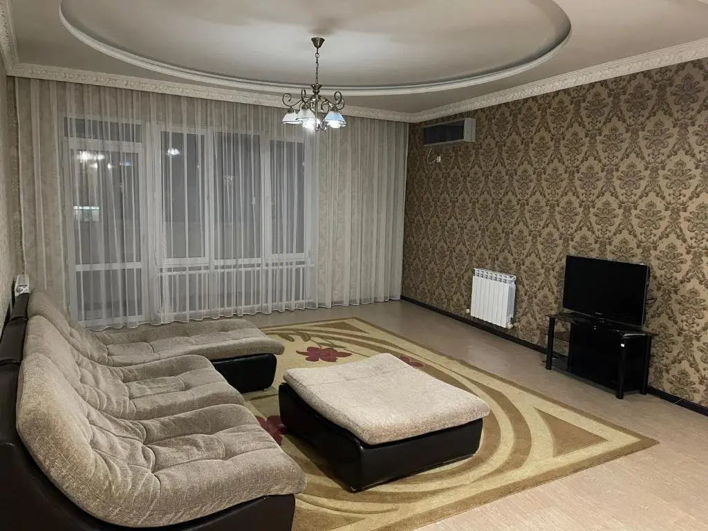 Алматы: 2 room apartment at city center
