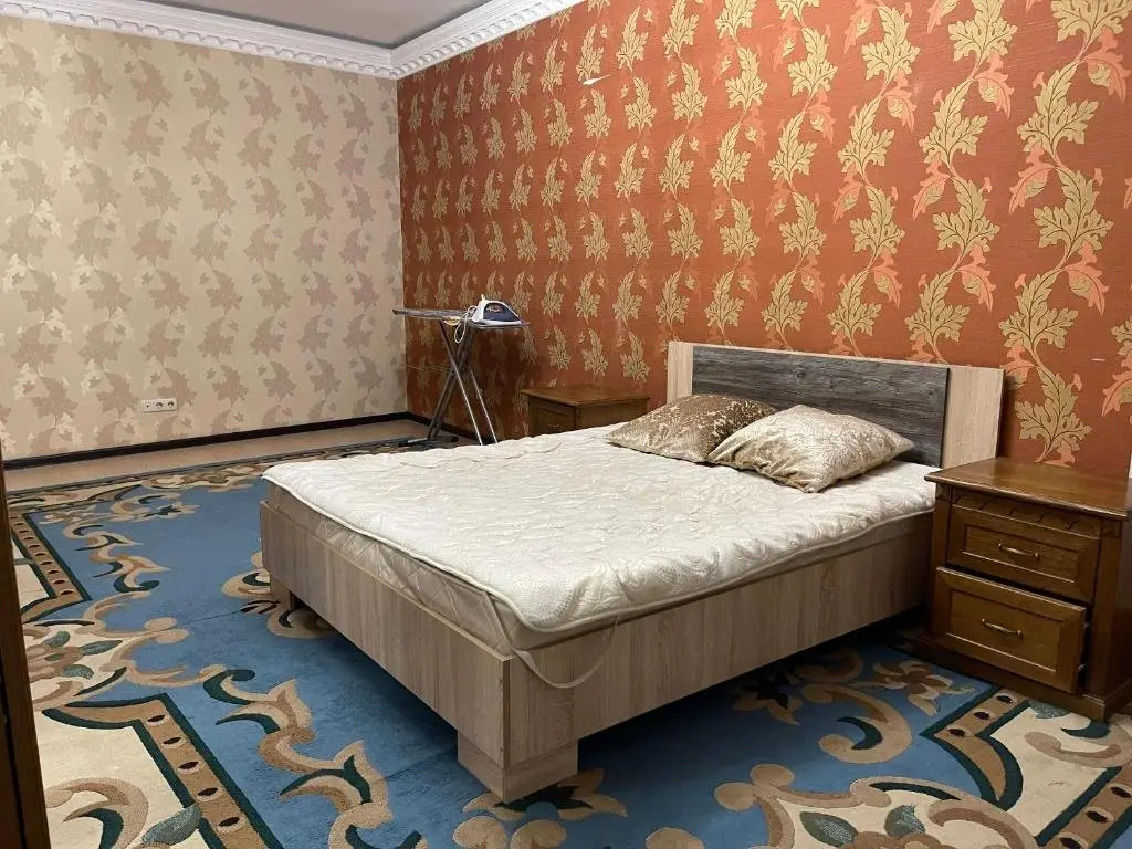 Алматы: 2 room apartment at city center