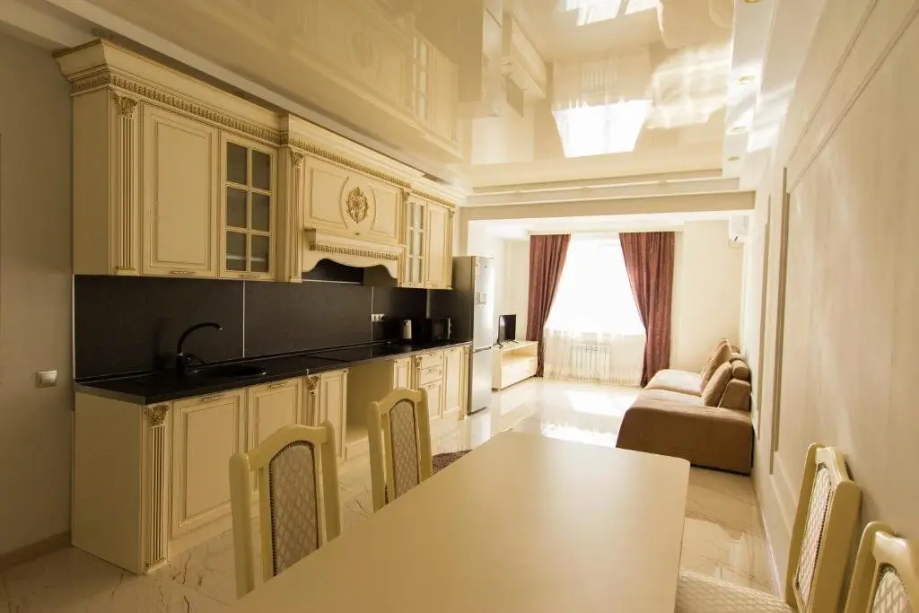 Алматы: Apartment on Kurmangazy 97