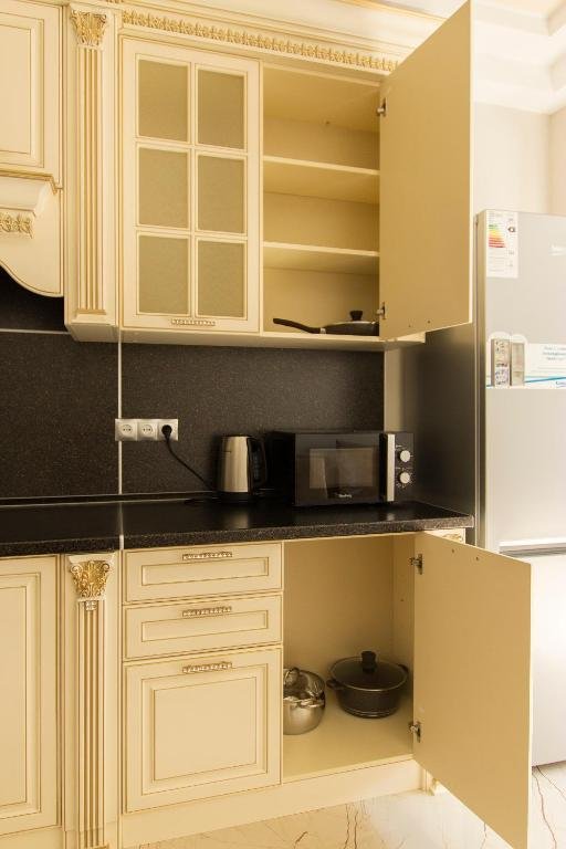 Алматы: Apartment on Kurmangazy 97