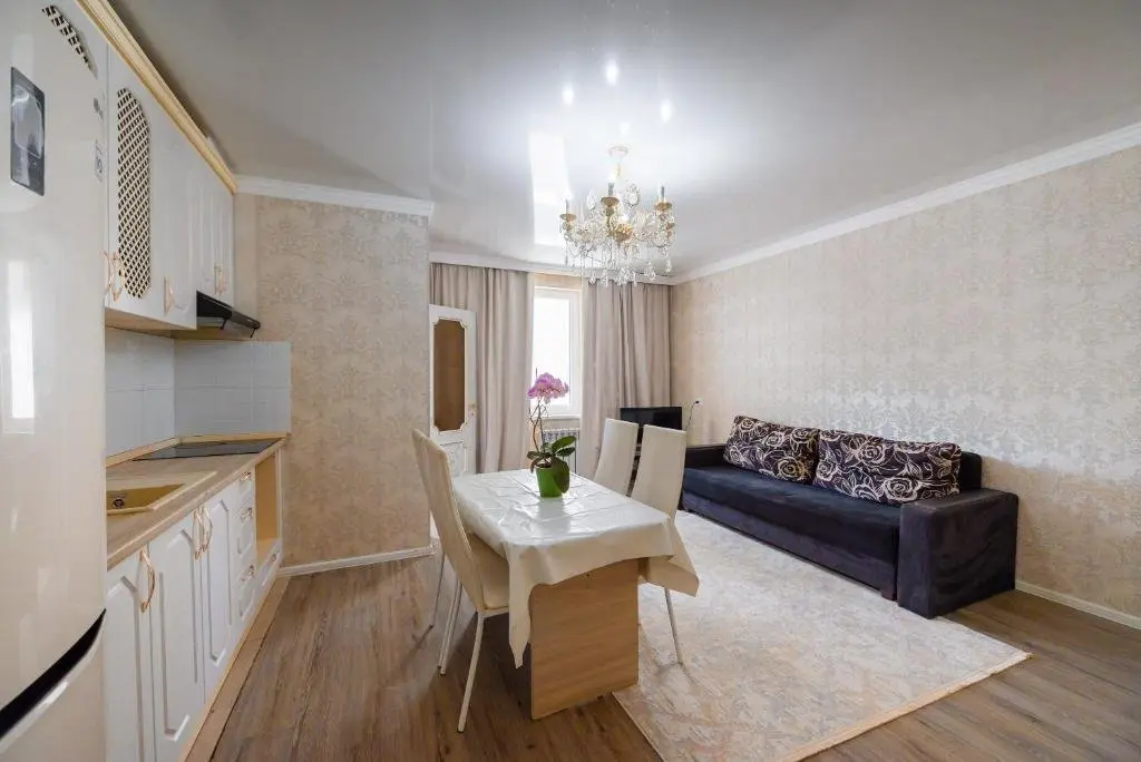 Алматы: cozy apartment for 4 people in the very center