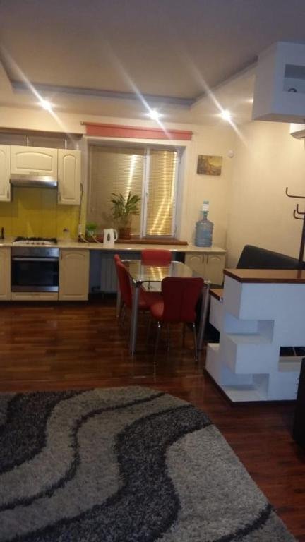 Алматы: Vacation Home on Kyrgyzskaya 14