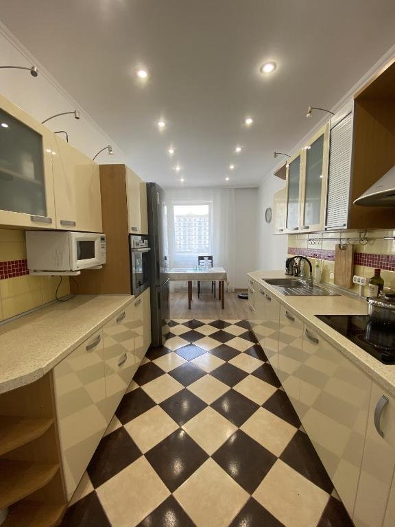 Алматы: tengiz lovely 2br apartment