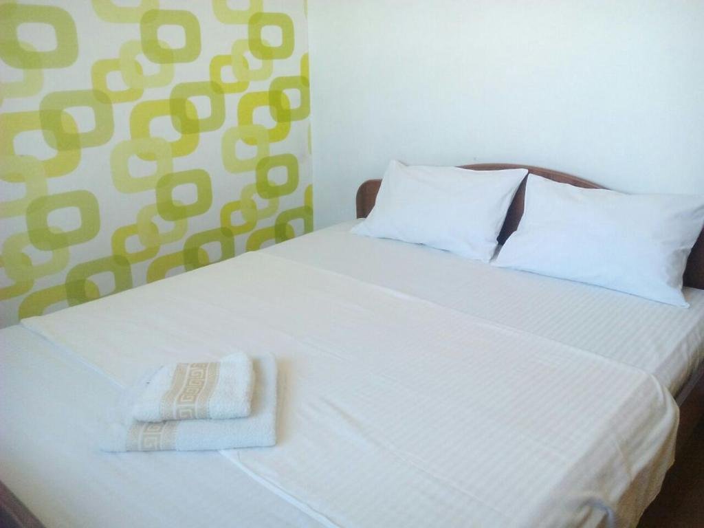 Алматы: Apartment on Seyfullina 534
