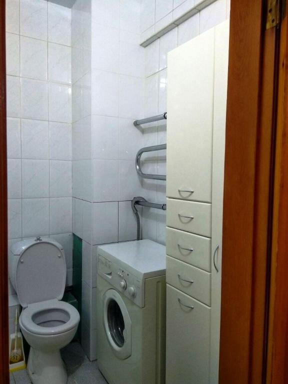 Алматы: Apartment on Seyfullina 534