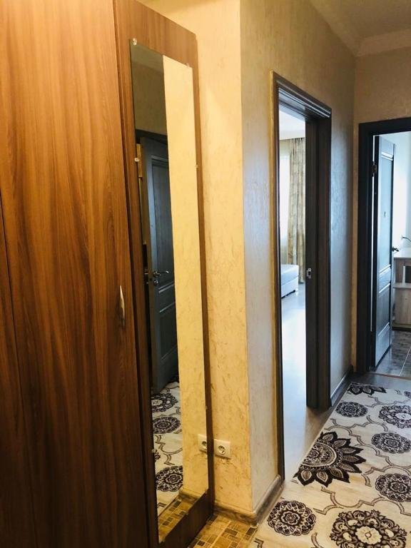 Алматы: Apartment on Navoi 210