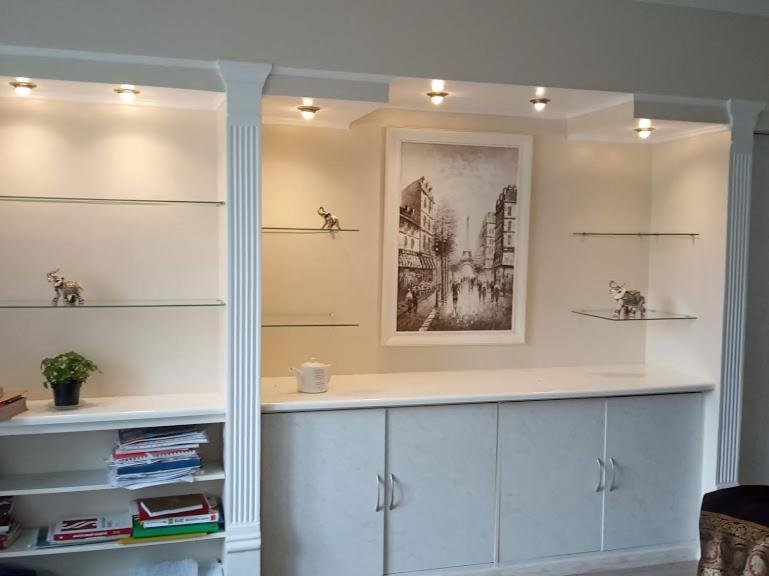 Алматы: Apartment 1 on Zenkova 56