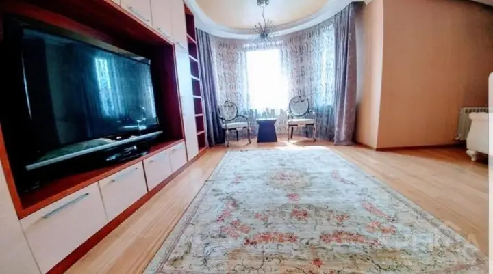 Алматы: Holiday home on Nurmagambetova 192