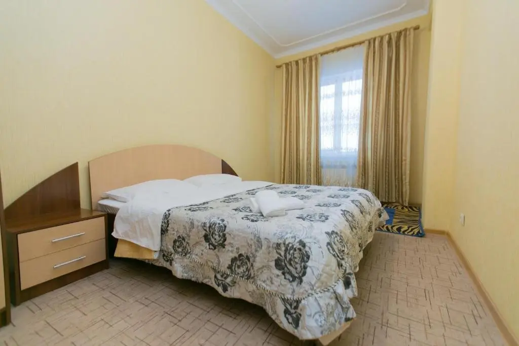 Астана: Two bedroom apartment on Turkistan st 2