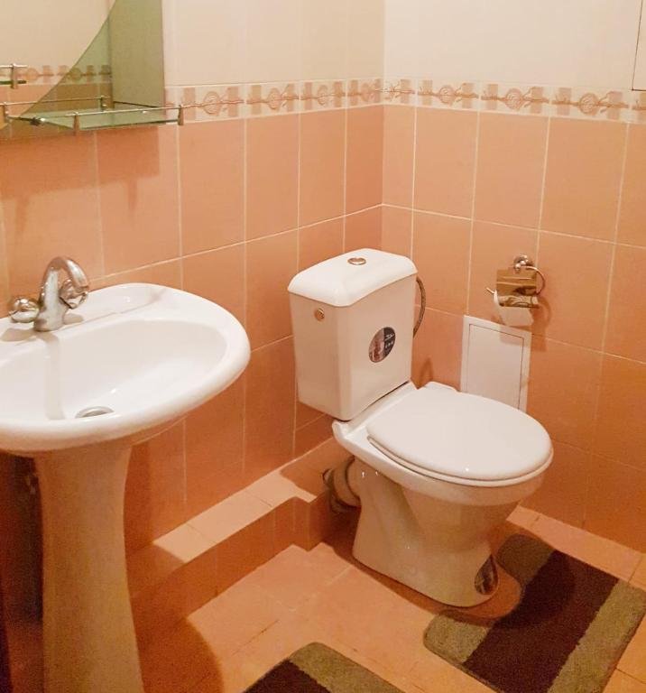 Алматы: Apartment on Prokofyev 148