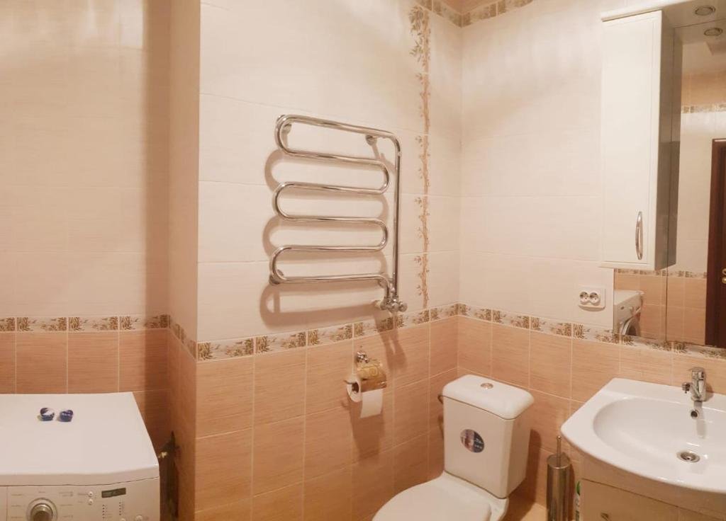 Алматы: Apartment on Prokofyev 148
