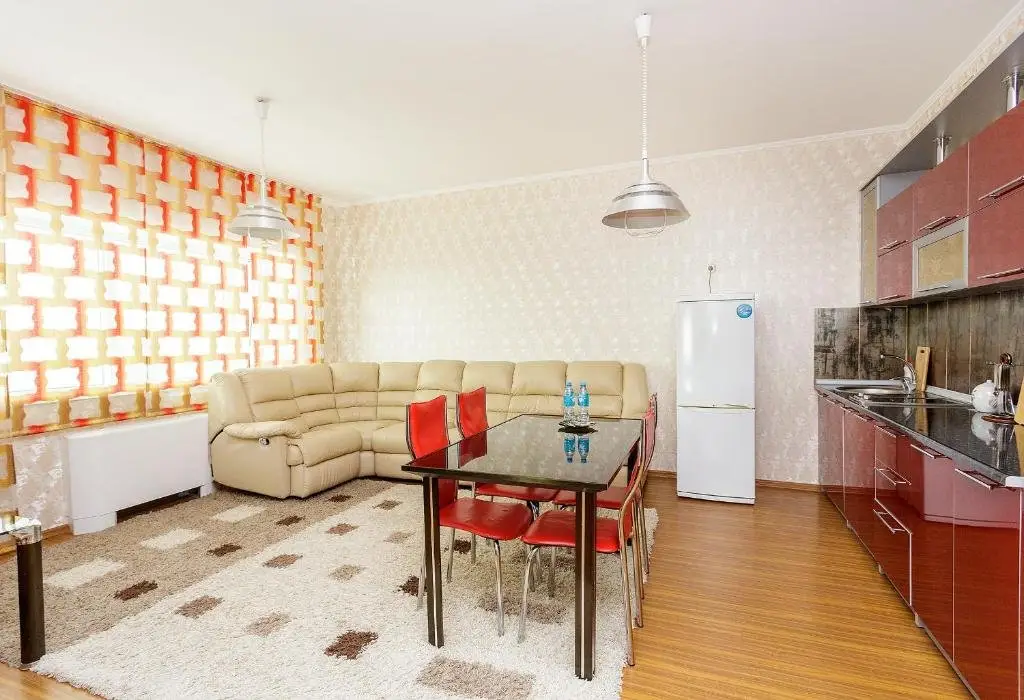 Астана: 2 Rooms Dostyk 5 Apatment