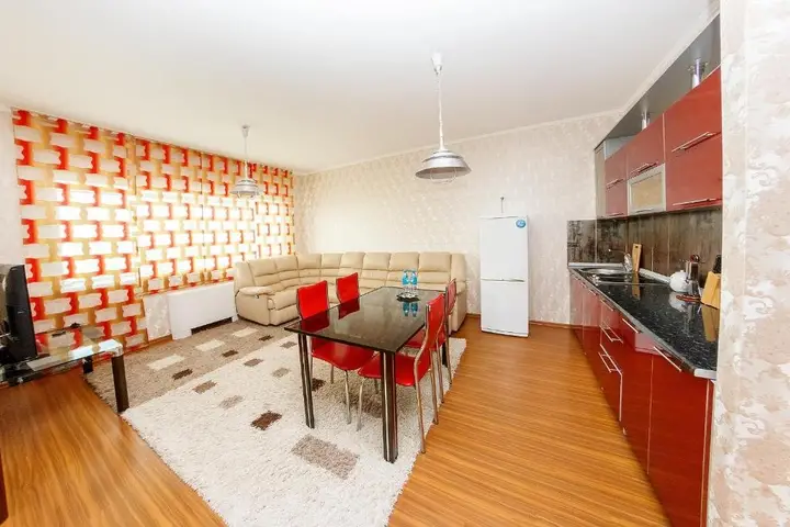 Астана: 2 Rooms Dostyk 5 Apatment