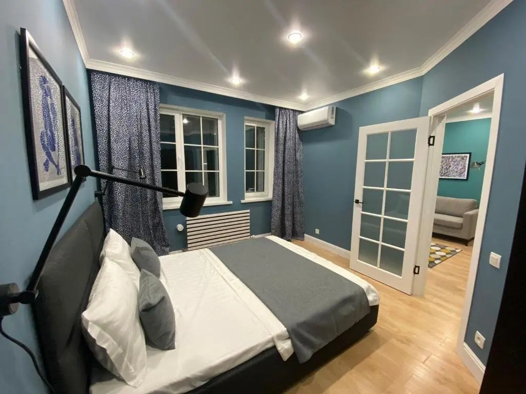 Астана: absolutely new and cozy appartment near garden
