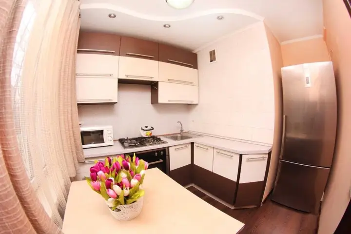 Алматы: Apartment on Nazarbayev 43