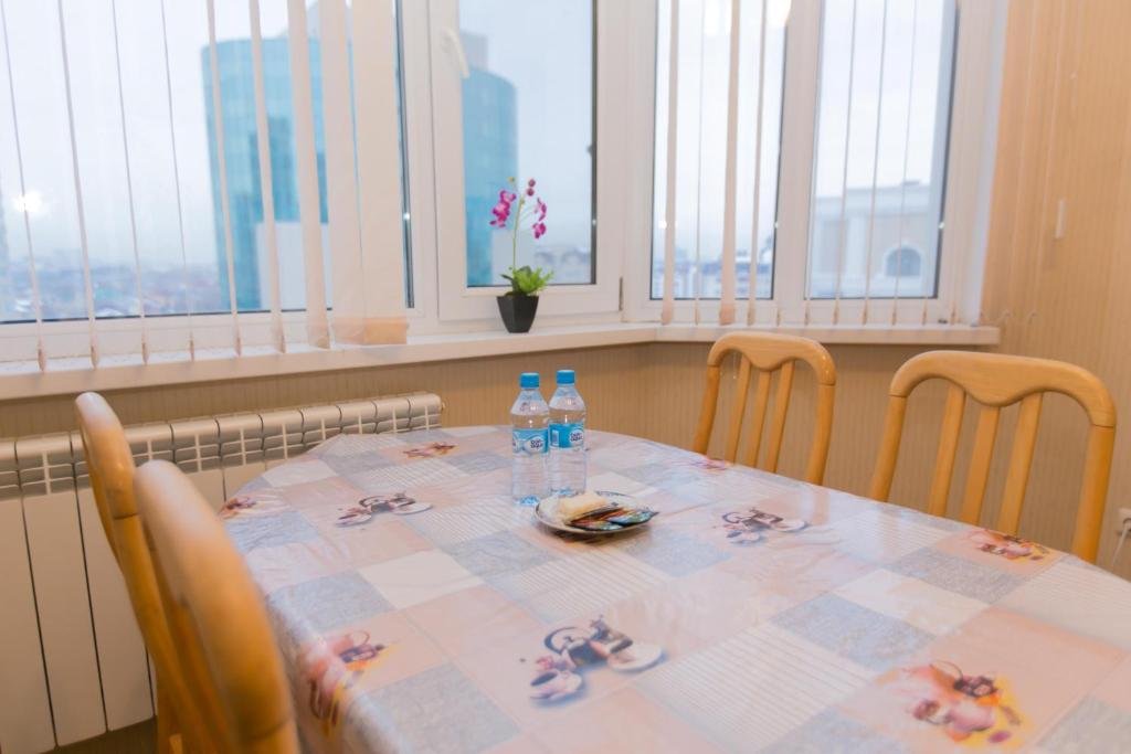 Астана: 2 bedroom apartment on Sarayshyq st 9