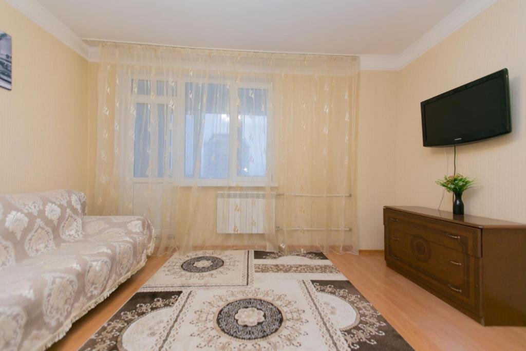 Астана: 2 bedroom apartment on Sarayshyq st 9