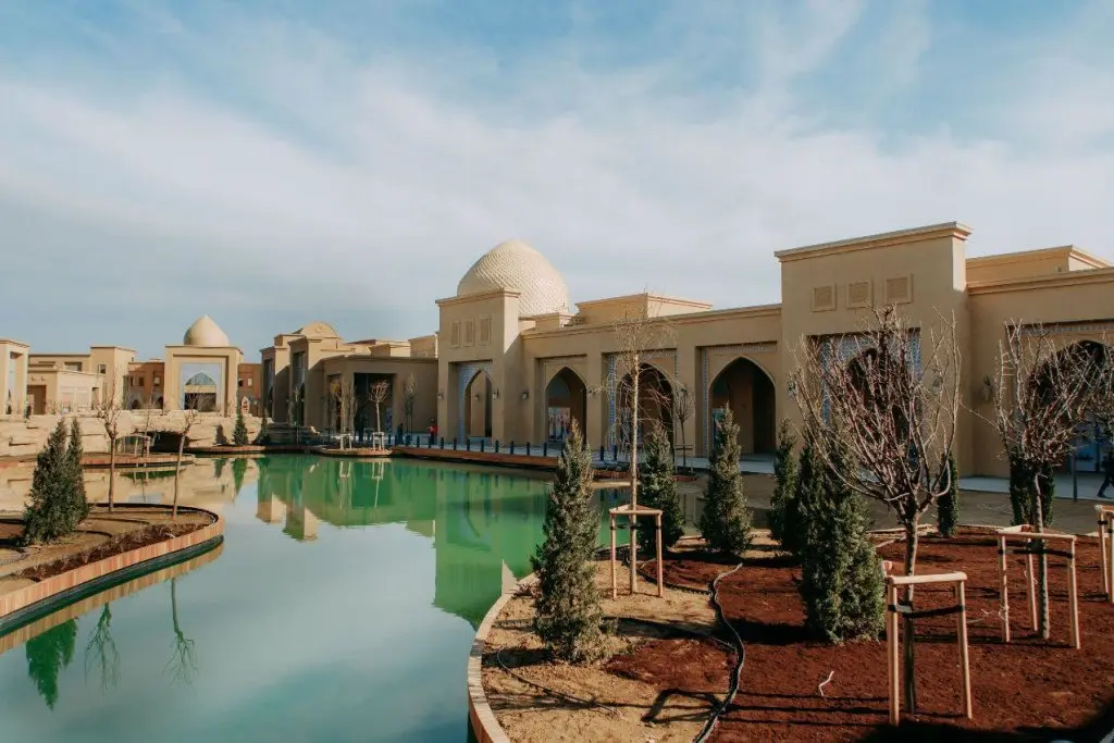 Туркестан: Karavansaray Turkistan Khaganate Hotel