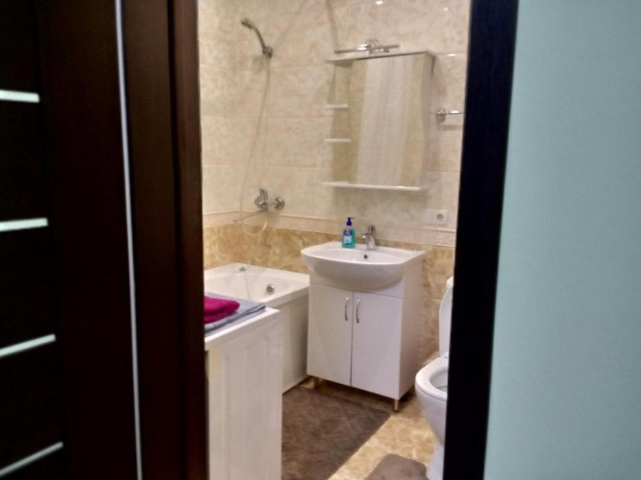 Алматы: Apartment on Gagarina 133 b