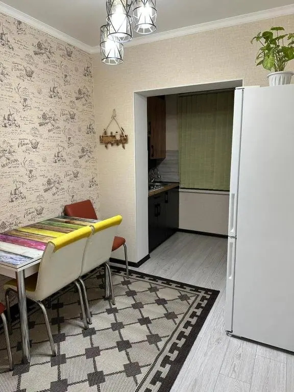 Шымкент: Dvuhkomnatnaja kvartira