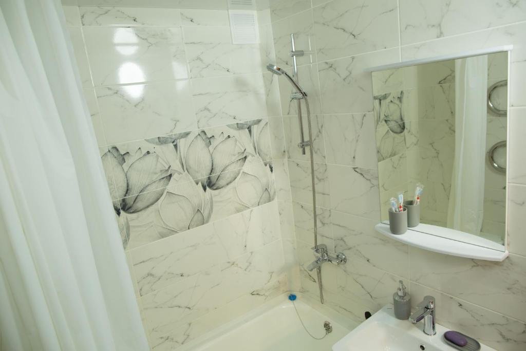 Усть-Каменогорск: ApartLux on Krylova Street