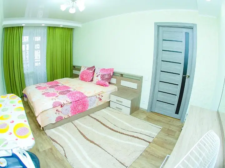 Усть-Каменогорск: Apartlux on Republic Square