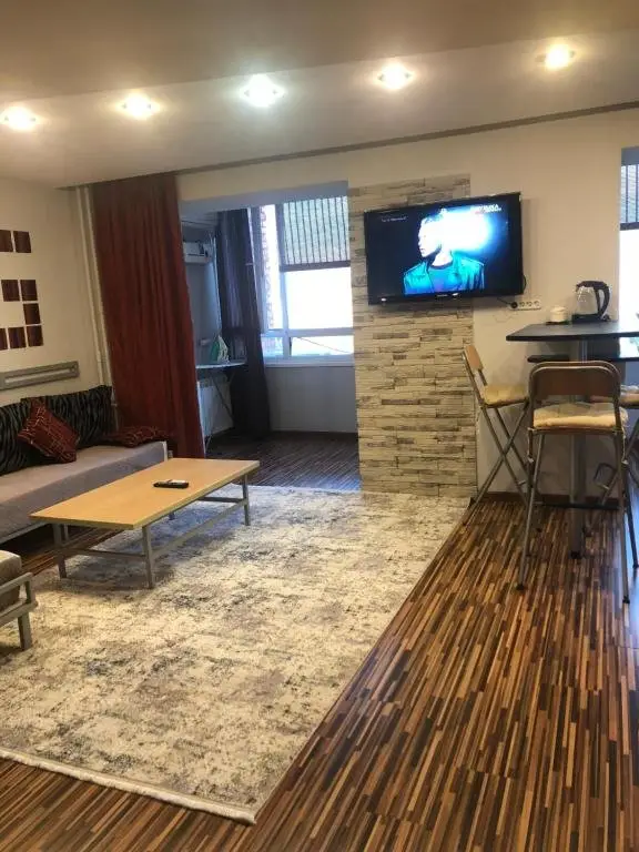 Усть-Каменогорск: ApartLux on Pobedy Avenue