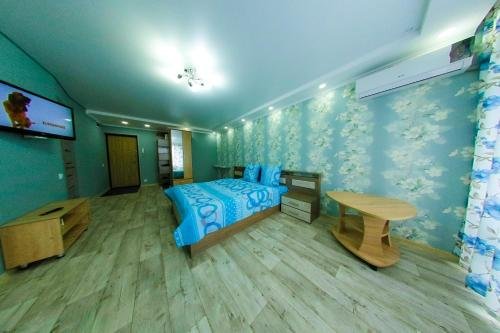 Усть-Каменогорск: Apartment At Auezova Street