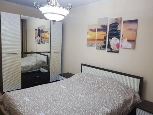 Усть-Каменогорск: Apartment on Prospekt Kuanysha Satpaeva 36 1