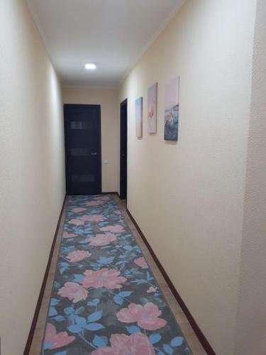Усть-Каменогорск: Apartment on Prospekt Kuanysha Satpaeva 36 1
