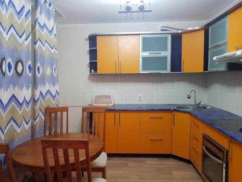 Усть-Каменогорск: Apartment on Prospekt Kuanysha Satpaeva 36 1