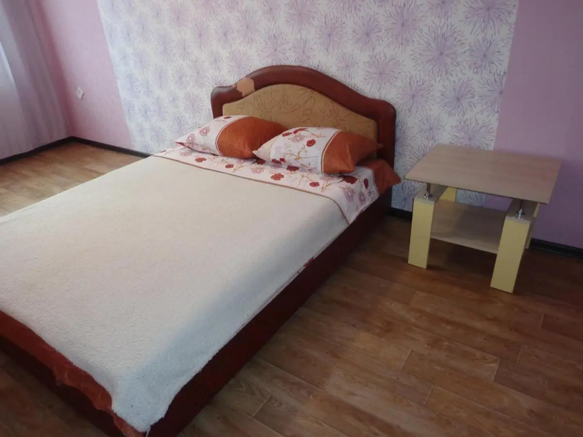 Междуреченск: Апартаменты Весенняя, 20