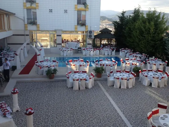 Тосия: Miray Otel