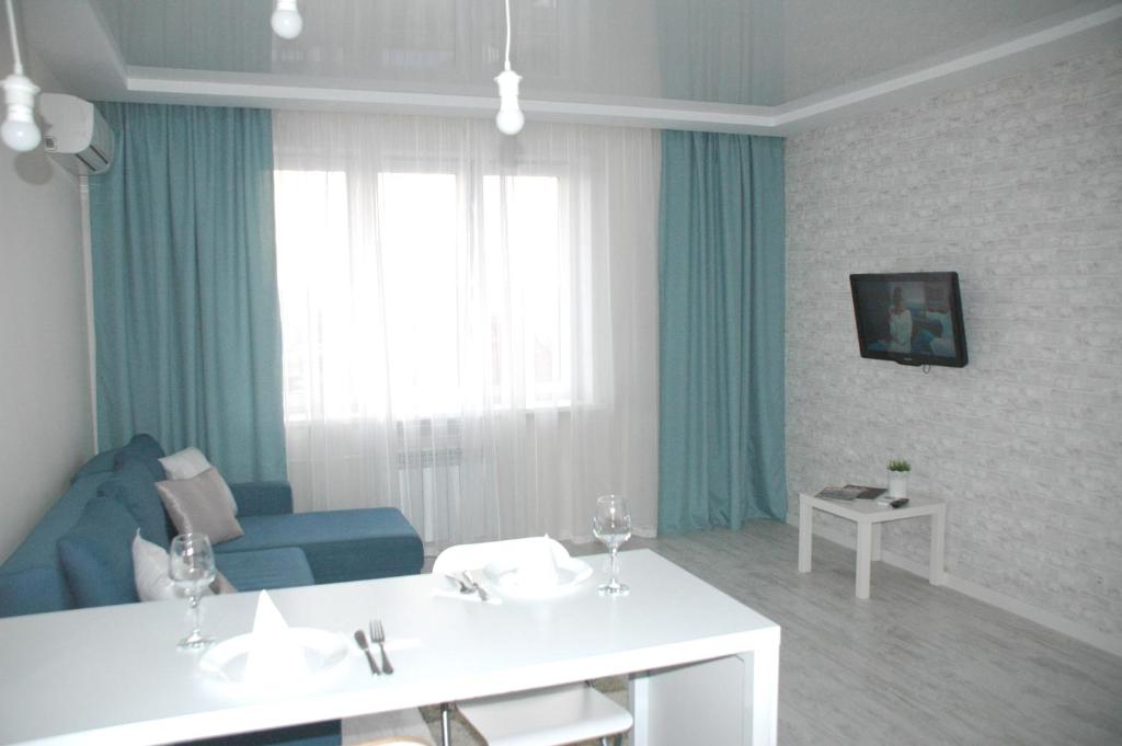Кемерово: Lyuks Sportivnaya 17 Apartments