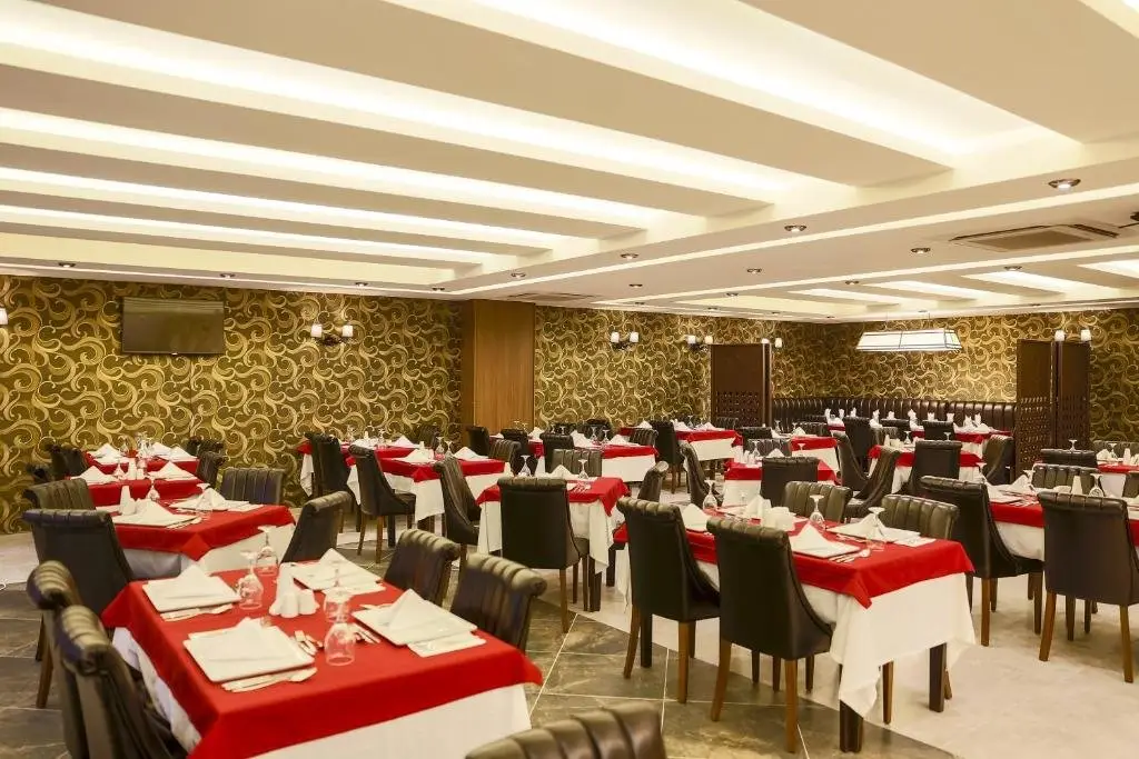 Inegol Royal Hotel — фото 1