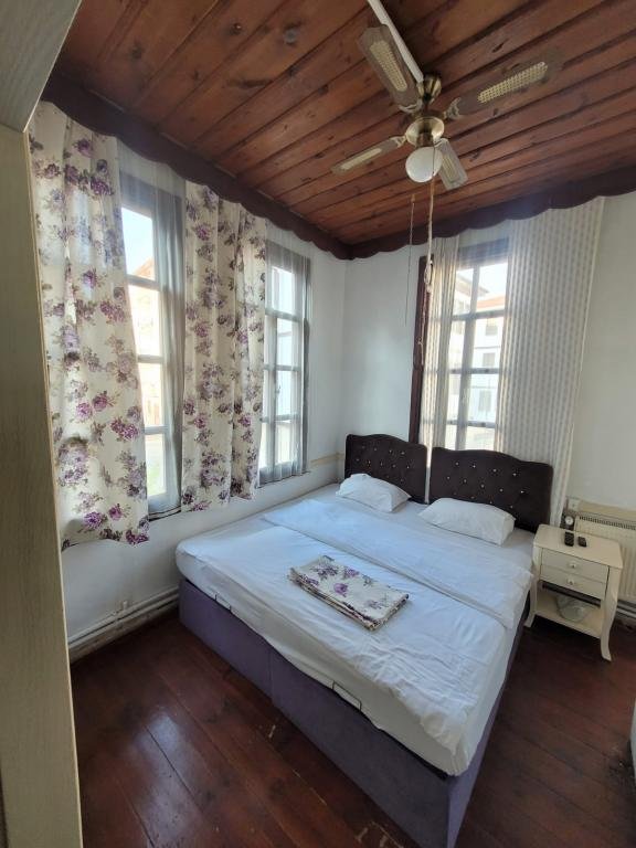 Унье: Ata Konagi Ottoman Mansion