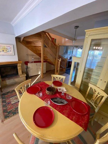 Айвалык: Villa Kezan