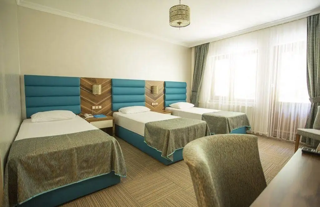 Инегол: Caglayan Otel
