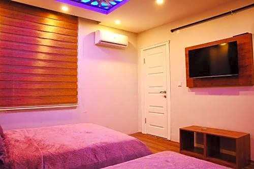 Гёльджюк: Donanma Otel