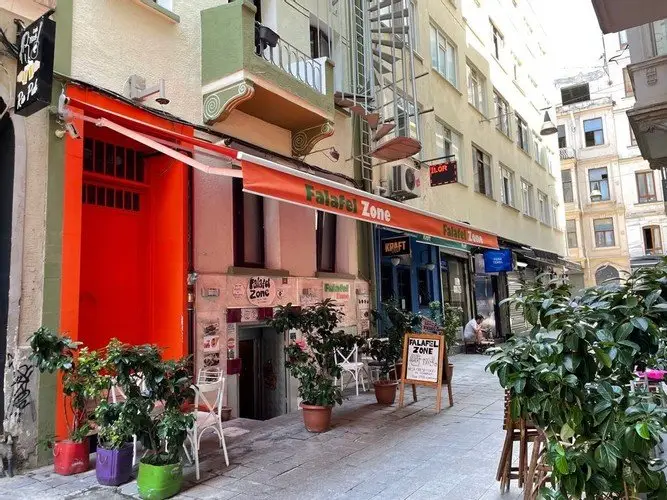 Стамбул: Cozy Very Central Family Suite 1+1 Nearby Istiklal