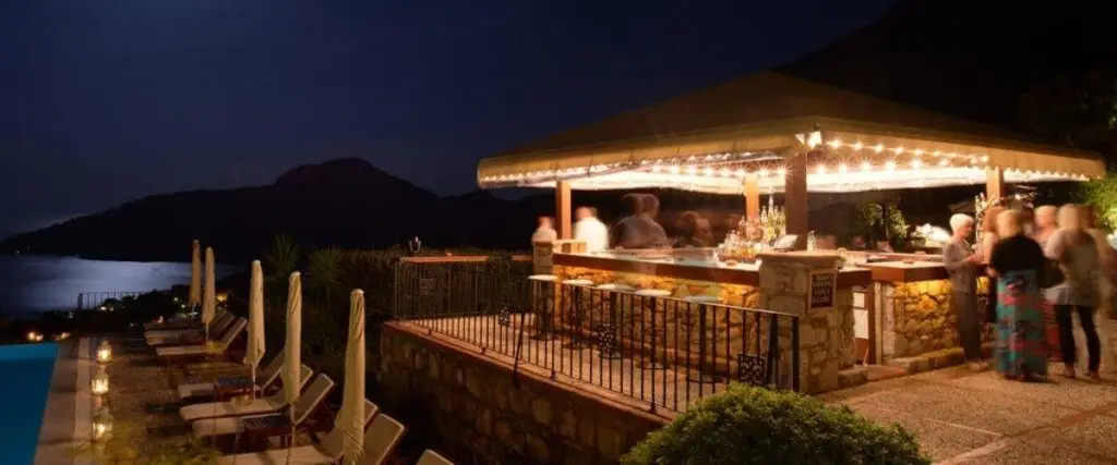 Кумлюбюк: Dionysos Hotel