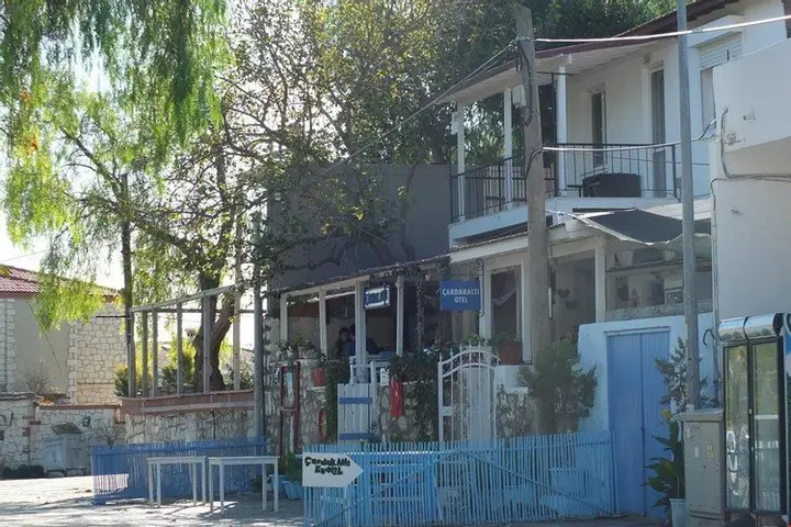 Чешме: Çardak Altı Ev Otel